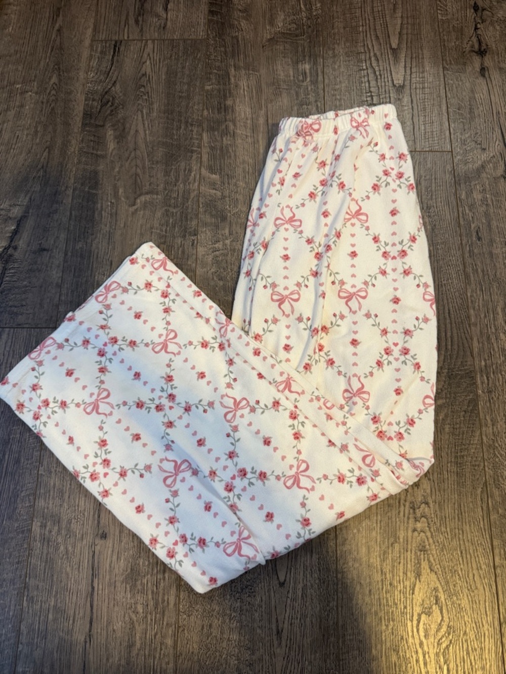 Hollister White Sleep Pants with Pink Floral & Bow Accents